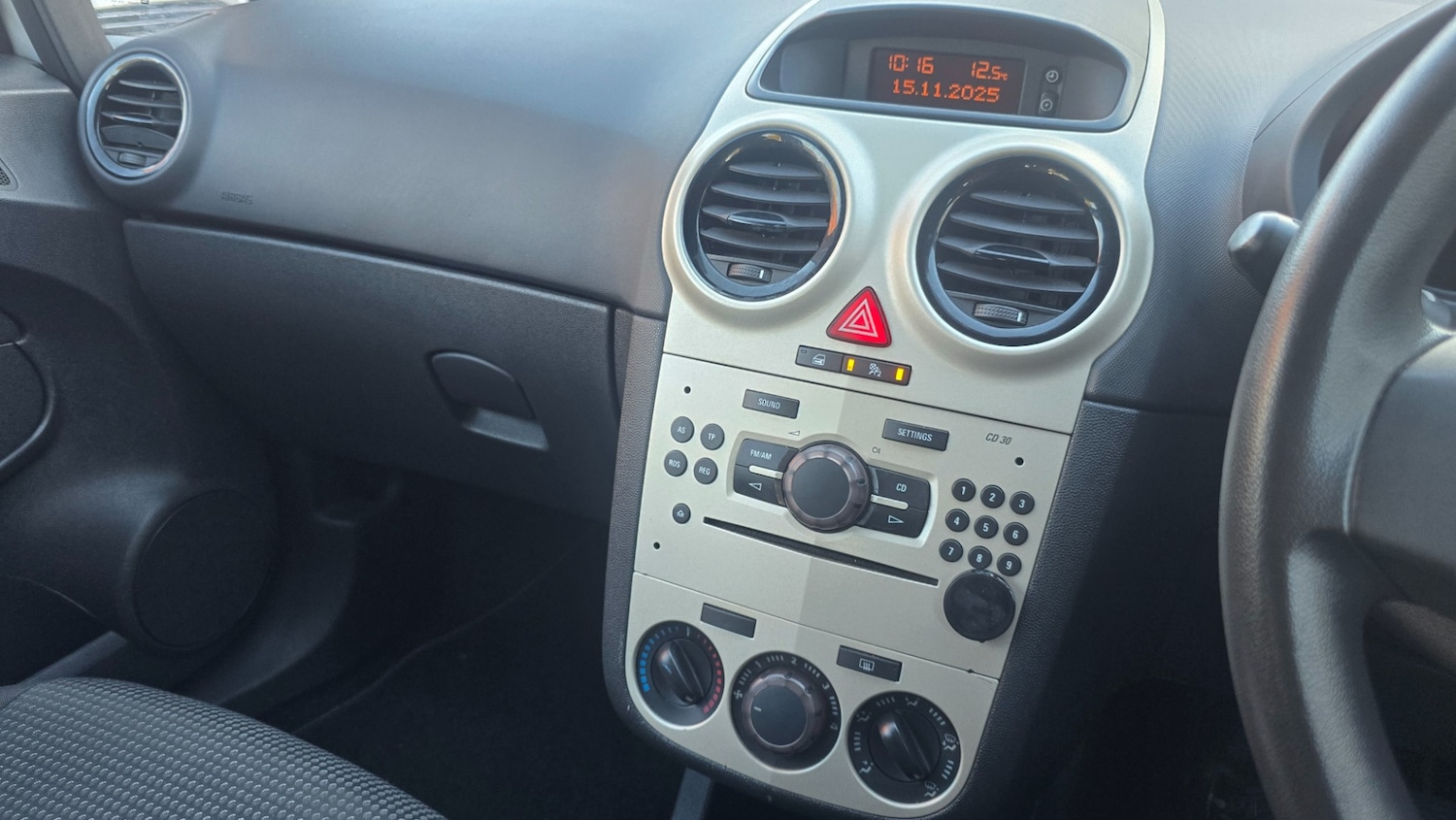 Used Vauxhall Corsa 2007 for sale - 76588504: Photo 17