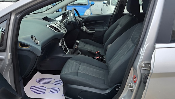 Used Ford Fiesta 2010 for sale - 76263438: Photo 11