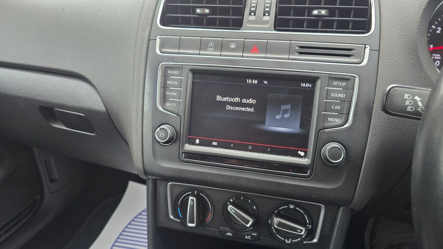 Used Volkswagen Polo 2015 for sale - 76412640: Photo 19