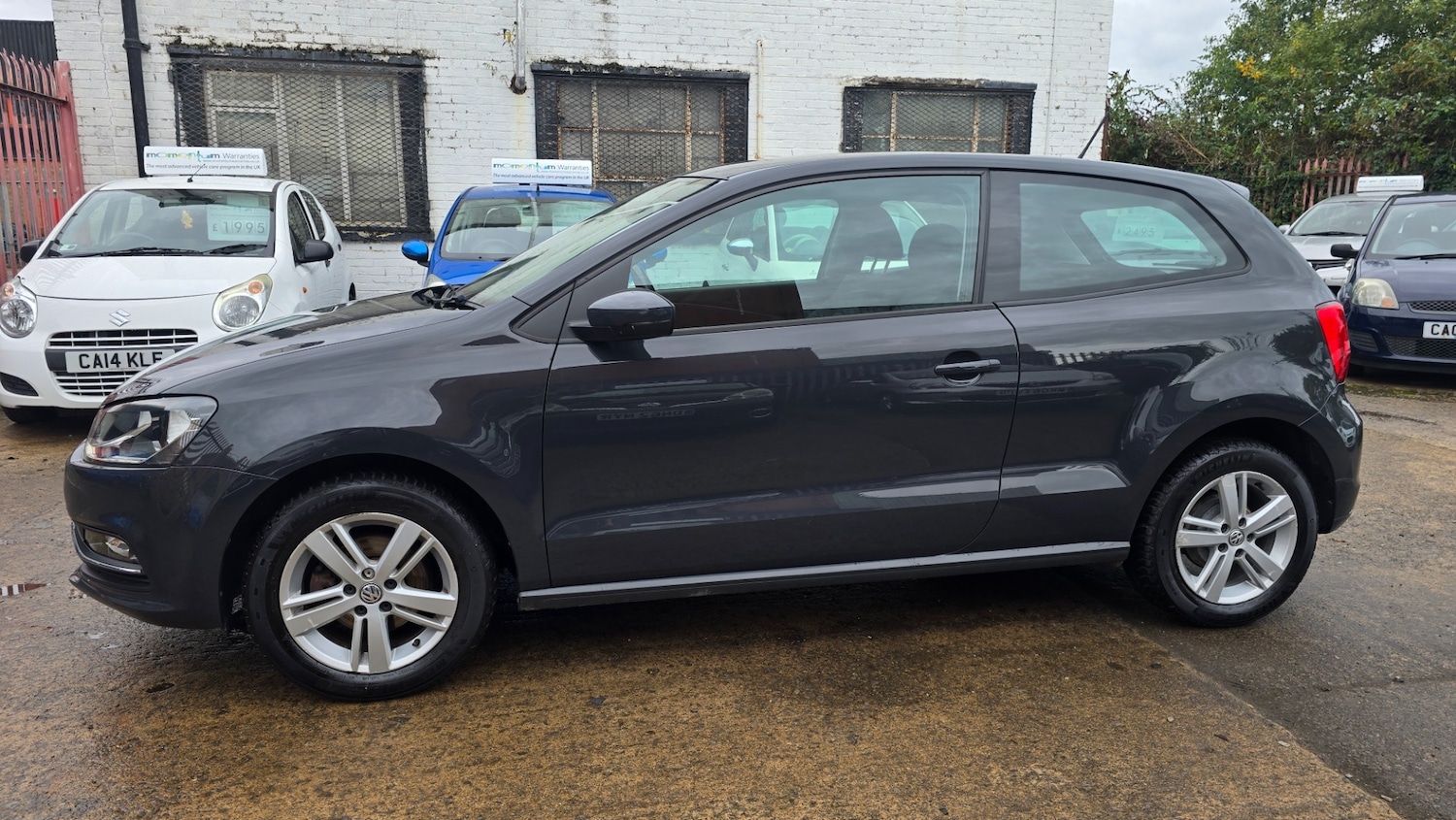 Used Volkswagen Polo 2015 for sale - 76412640: Photo 6