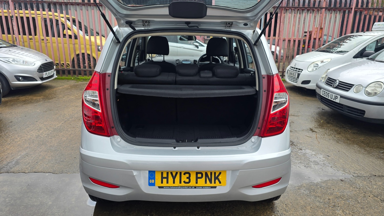 Used Hyundai i10 2013 for sale - 76487162: Photo 10