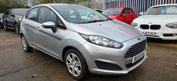 Used Ford Fiesta 2013 for sale - 74805532: Photo 2
