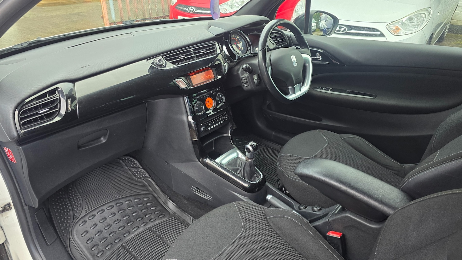 Used Citroen DS3 2012 for sale - 77363670: Photo 11