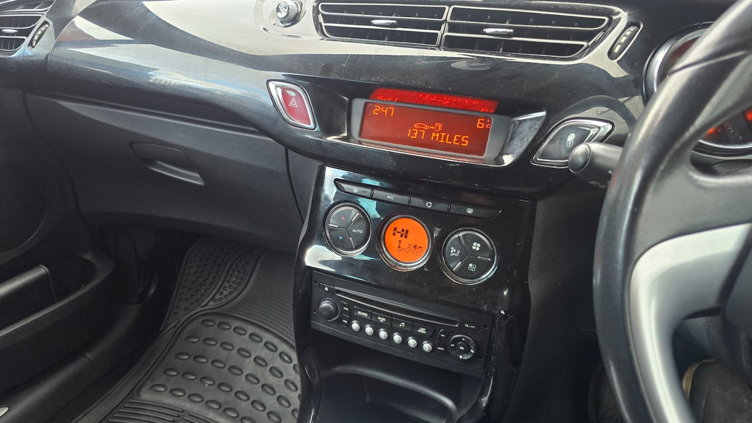 Used Citroen DS3 2012 for sale - 77363670: Photo 17