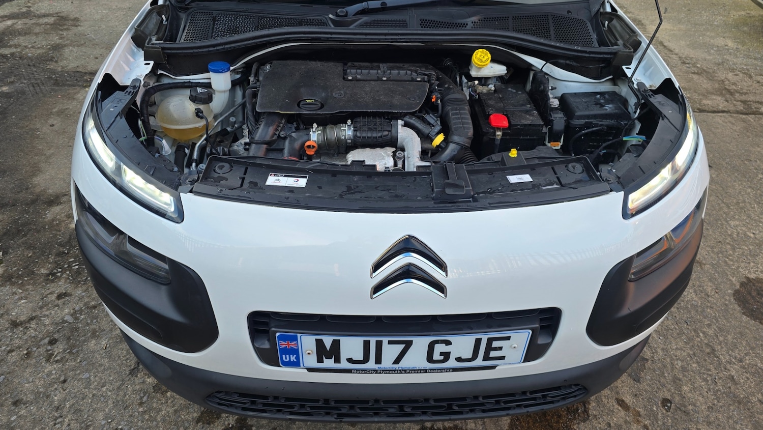 Used Citroen C4 Cactus 2017 for sale - 77709191: Photo 9