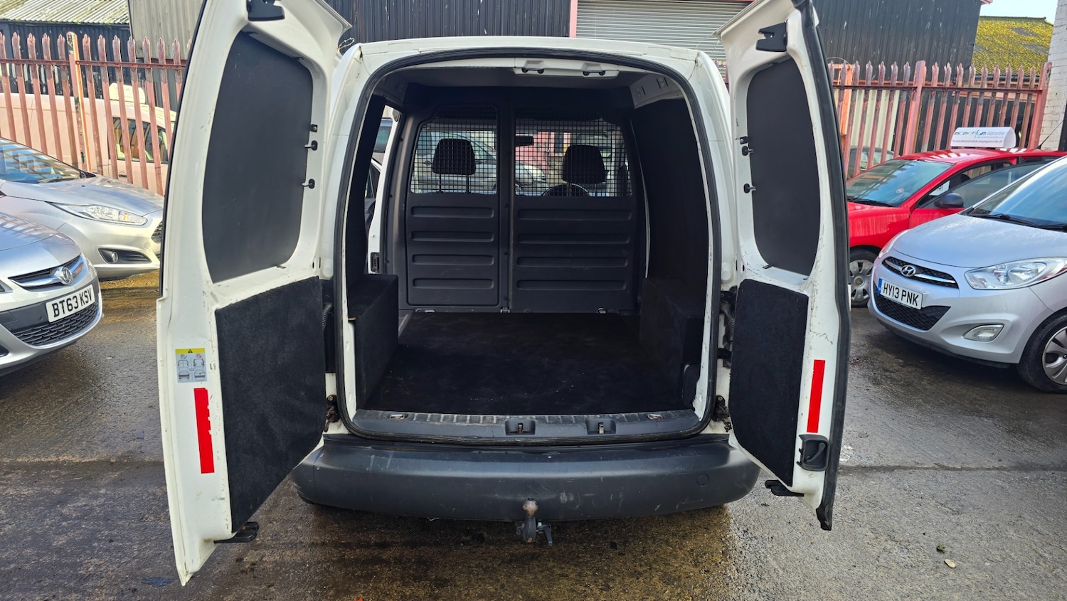 Used Volkswagen Caddy 2015 for sale - 77241977: Photo 11