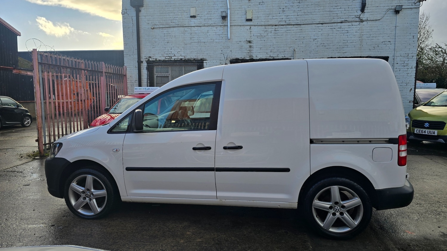 Used Volkswagen Caddy 2015 for sale - 77241977: Photo 8