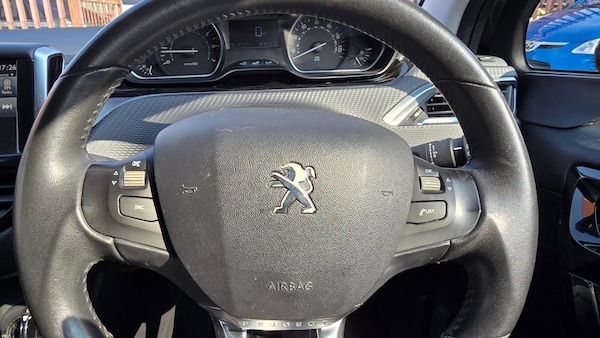 Used Peugeot 208 2016 for sale - 74829235: Photo 19