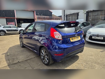 Used Ford Fiesta 2017 for sale - 79001542: Photo
