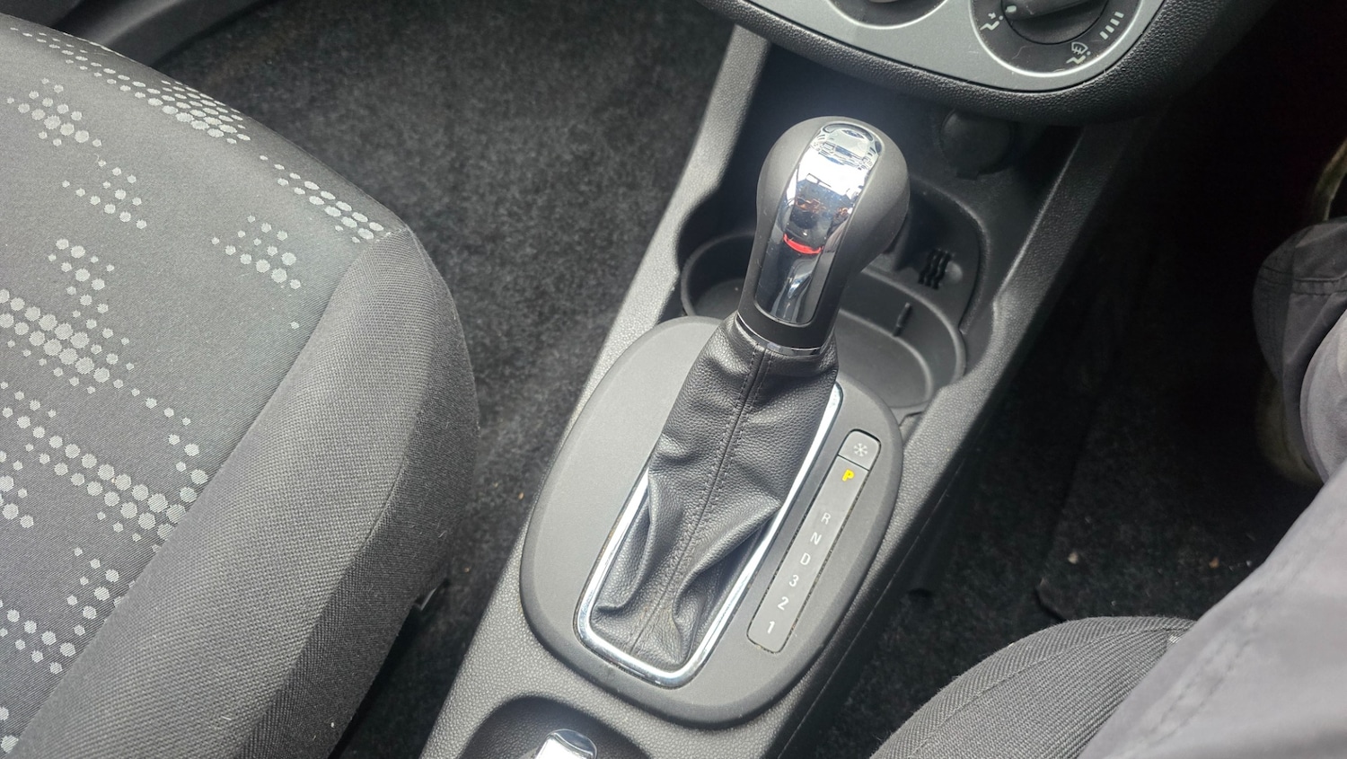 Used Vauxhall Corsa 2011 for sale - 77454620: Photo 17