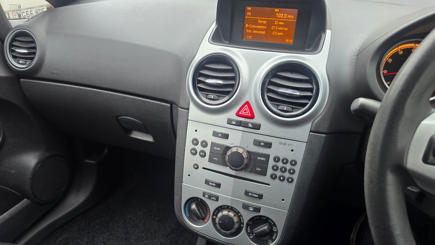 Used Vauxhall Corsa 2011 for sale - 77454620: Photo 18