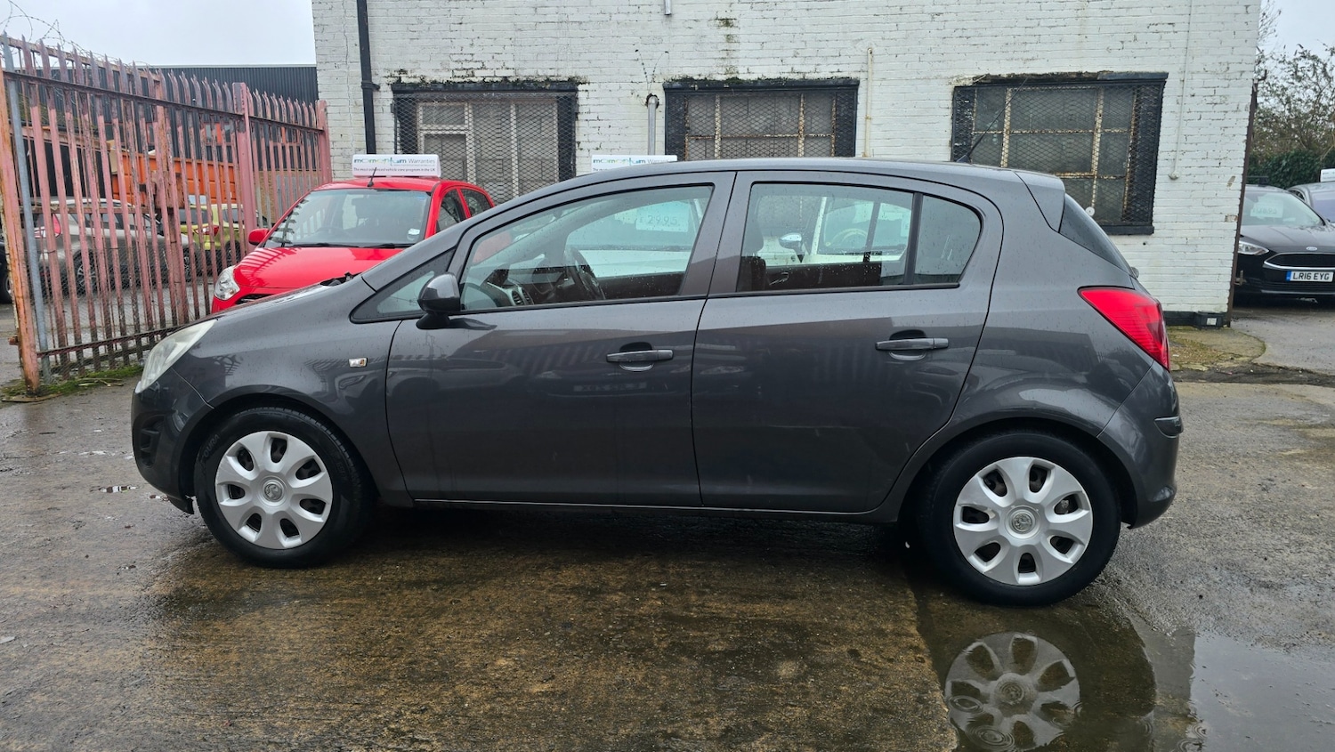 Used Vauxhall Corsa 2011 for sale - 77454620: Photo 6
