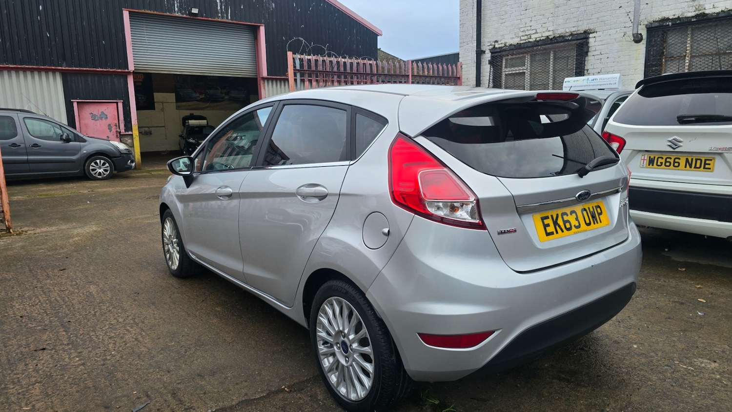 Used Ford Fiesta 2013 for sale - 77159148: Photo 4