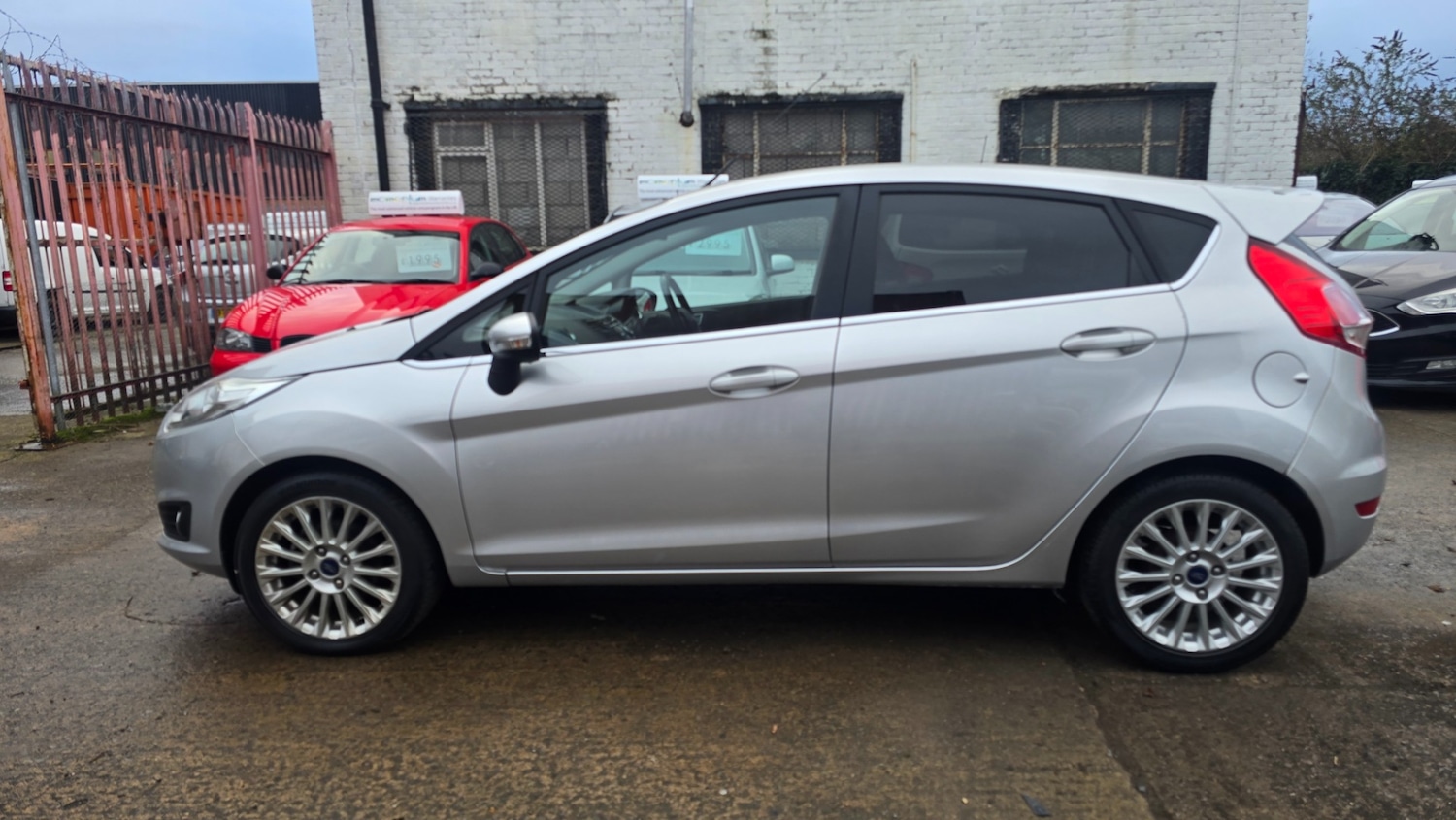Used Ford Fiesta 2013 for sale - 77159148: Photo 6