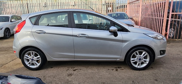 Used Ford Fiesta 2015 for sale - 74807503: Photo 4