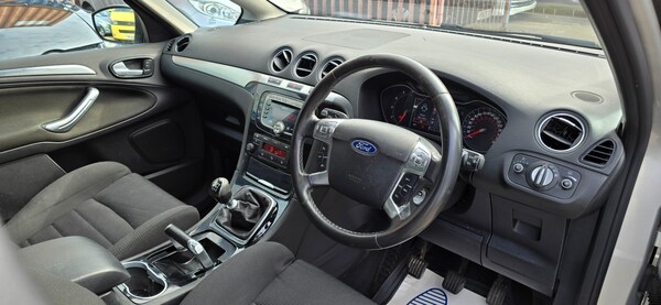 Used Ford S-Max 2011 for sale - 74805407: Photo 14