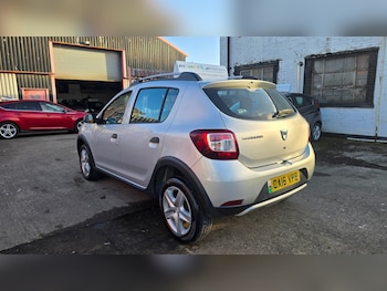 Used Dacia Sandero Stepway 2016 for sale - 78170041: Photo