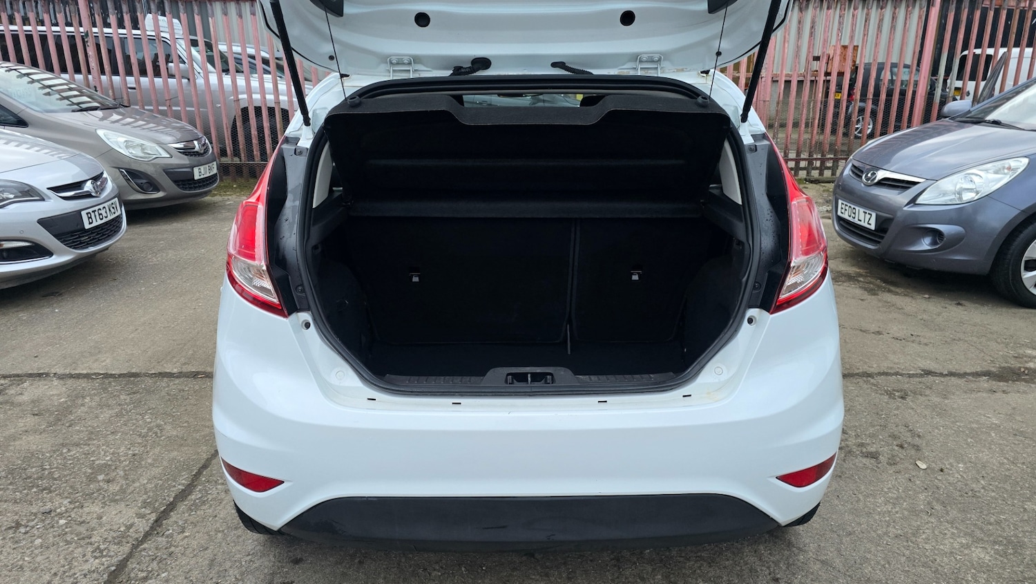 Used Ford Fiesta 2015 for sale - 77733351: Photo 10