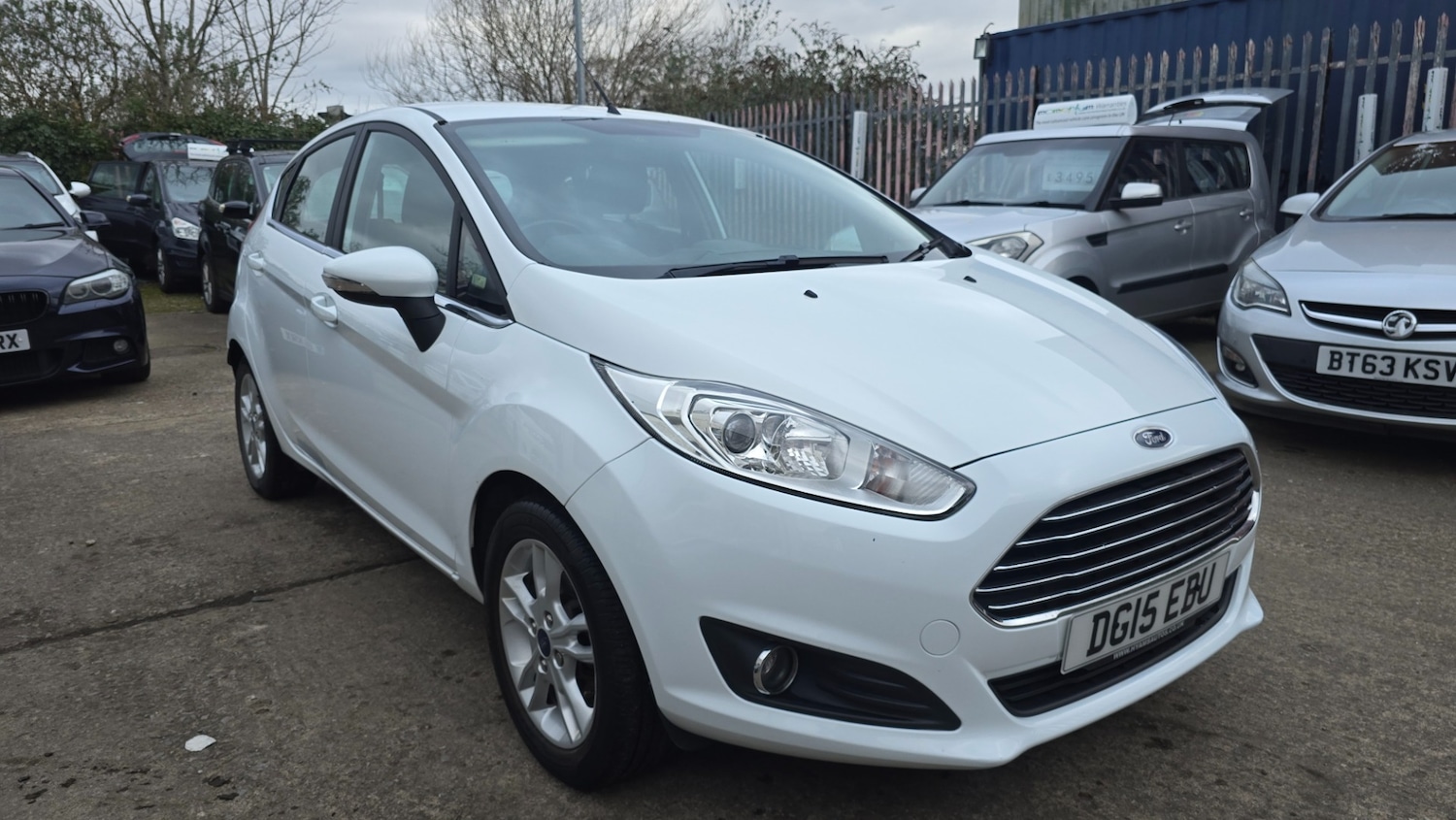 Used Ford Fiesta 2015 for sale - 77733351: Photo 2