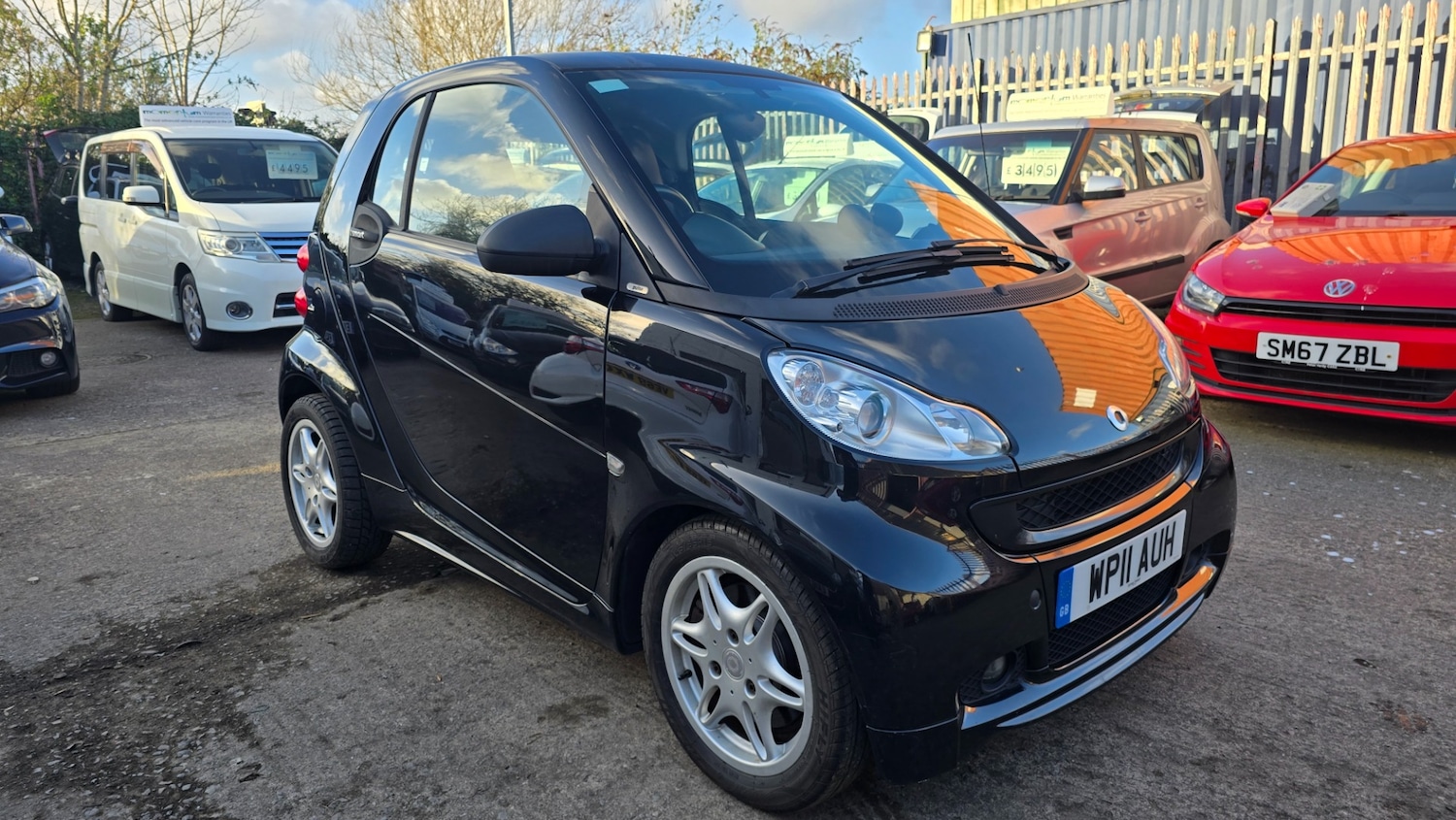 Used smart fortwo 2011 for sale - 77842612: Photo 2