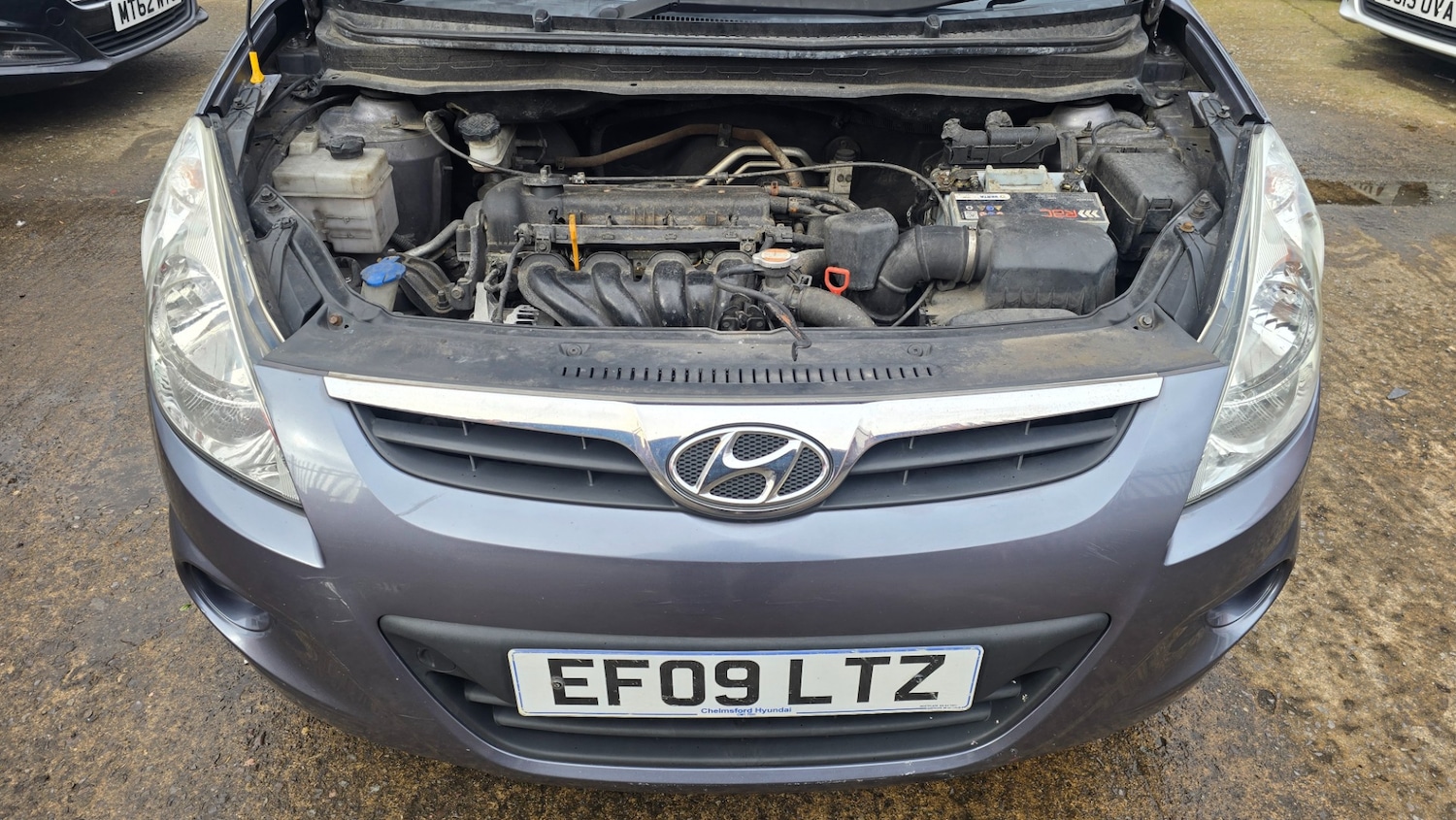 Used Hyundai i20 2009 for sale - 77573159: Photo 9