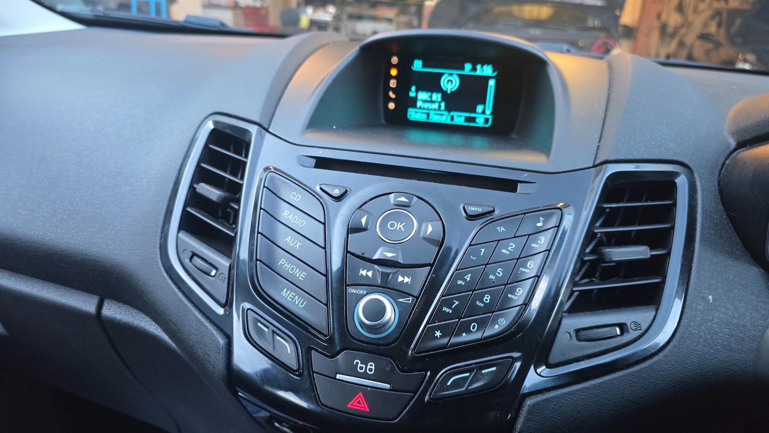 Used Ford Fiesta 2015 for sale - 77233613: Photo 18