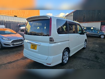 Used Nissan Serena 2008 for sale - 77522306: Photo