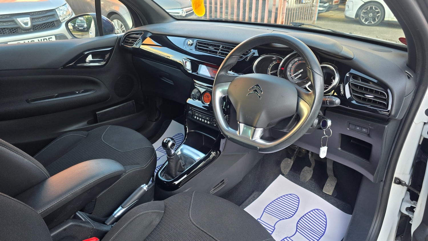 Used Citroen DS3 2013 for sale - 77968873: Photo 13