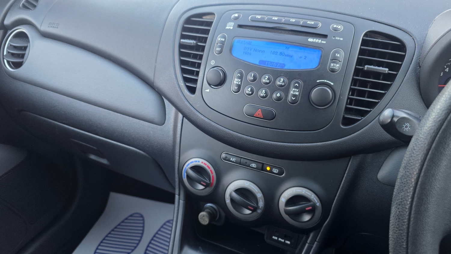 Used Hyundai i10 2012 for sale - 77135800: Photo 17