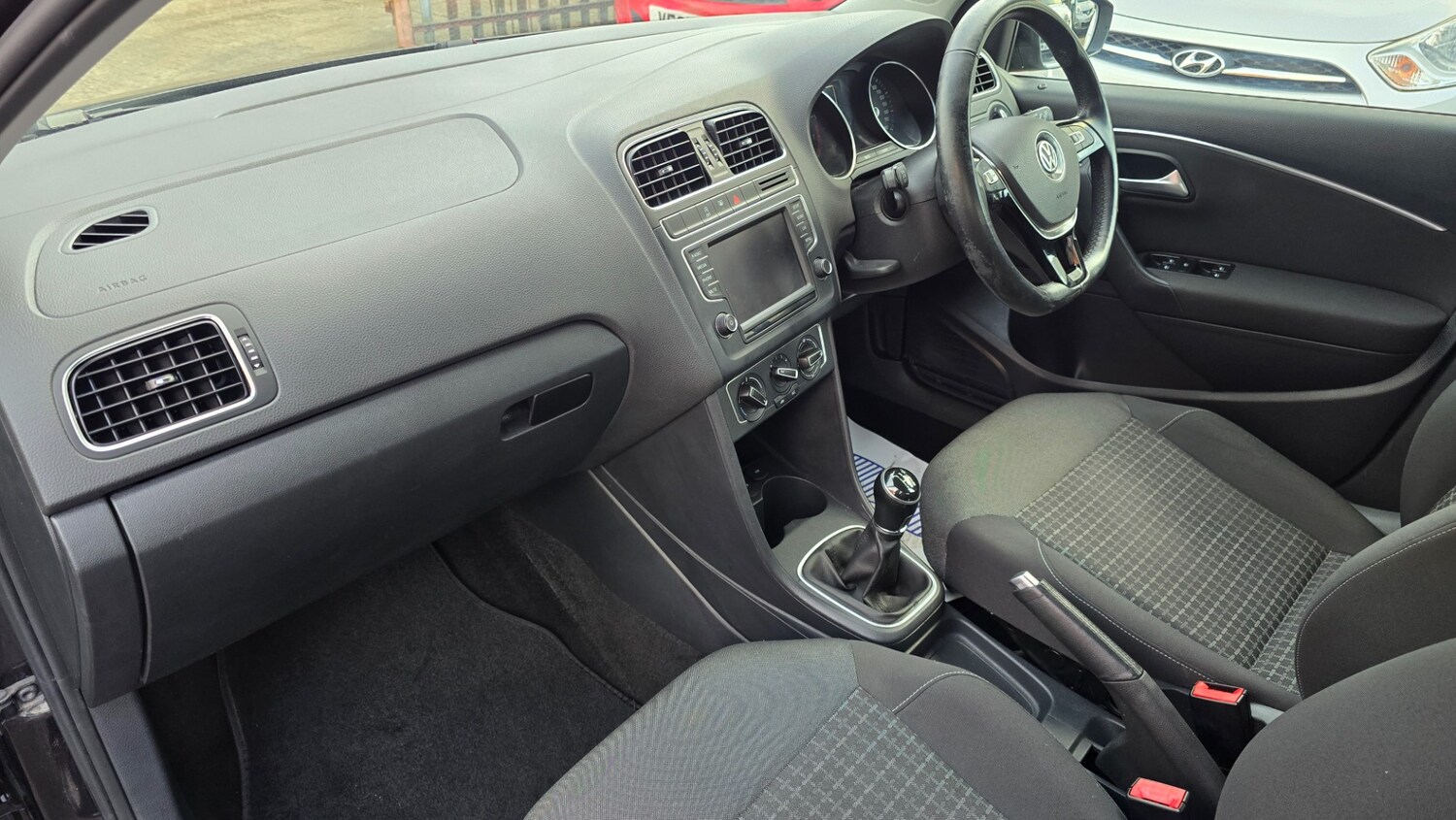 Used Volkswagen Polo 2014 for sale - 77682169: Photo 12