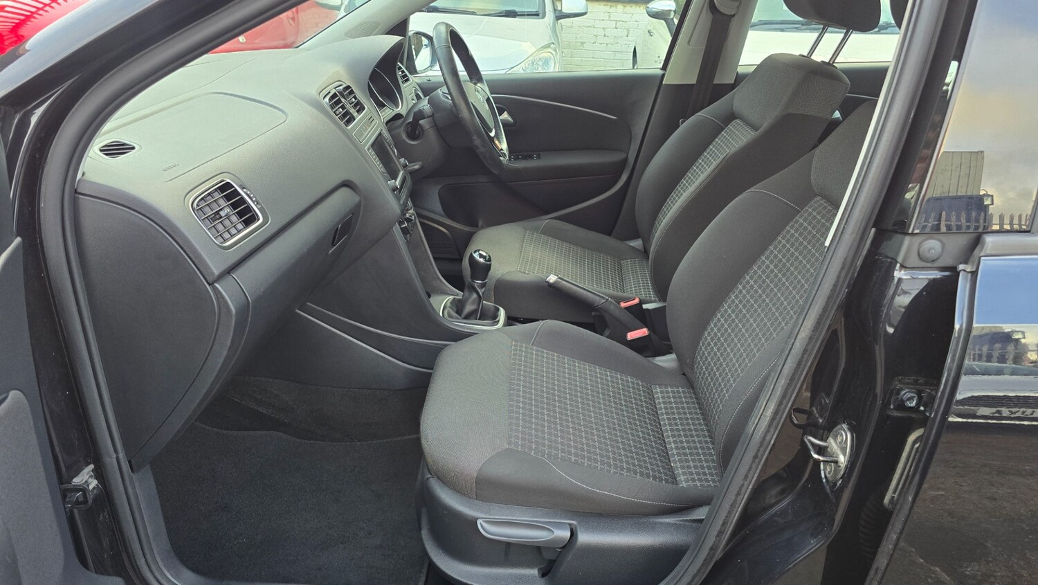 Used Volkswagen Polo 2014 for sale - 77682169: Photo 15