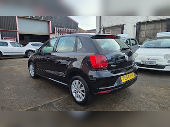 Used Volkswagen Polo 2014 for sale - 77682169: Photo