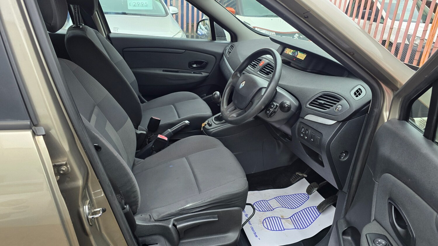 Used Renault Scenic 2011 for sale - 77627677: Photo 16