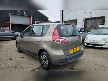 Used Renault Scenic 2011 for sale - 77627677: Photo