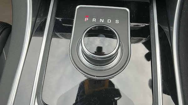 Used Jaguar XE 2016 for sale - 76218262: Photo 32