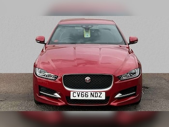 Used Jaguar XE 2016 for sale - 75903376: Photo