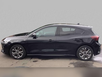 Used Ford Focus 2022 for sale - 76015989: Photo