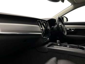 Used Volvo V90 2020 for sale - 74754052: Photo