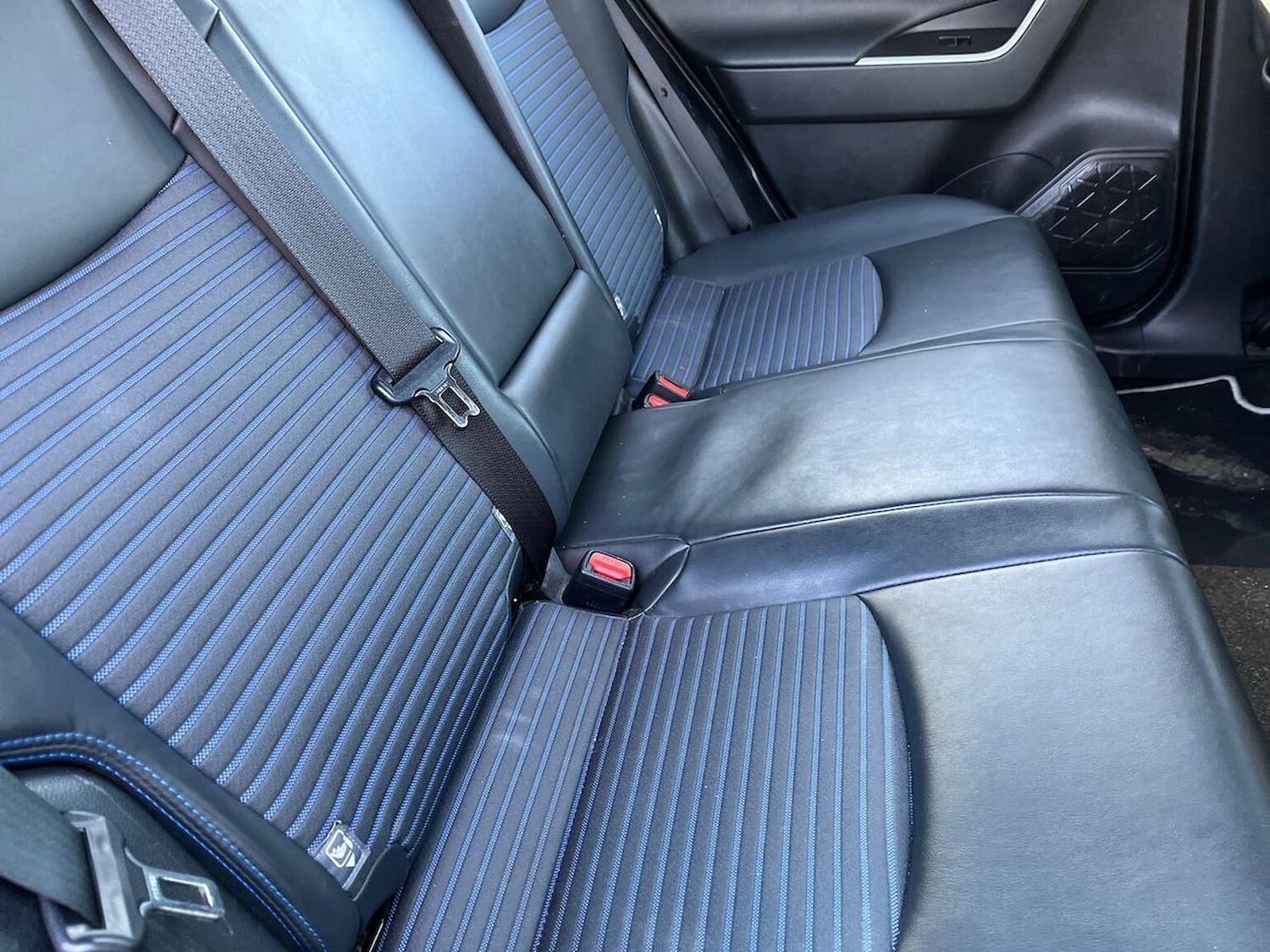 Used Toyota RAV4 2020 for sale - 76402425: Photo 16