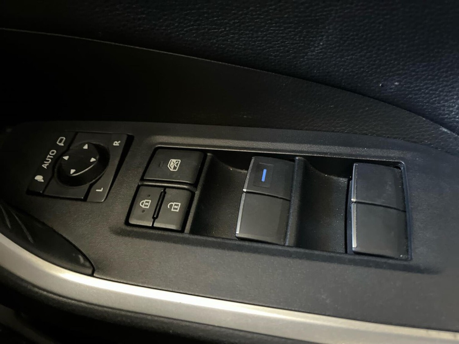 Used Toyota RAV4 2020 for sale - 76402425: Photo 21