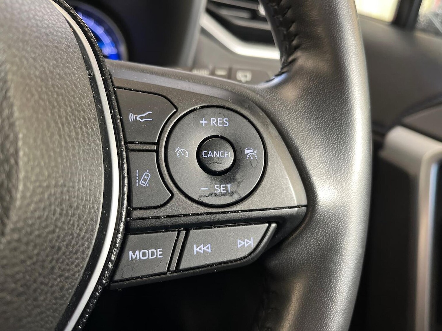 Used Toyota RAV4 2020 for sale - 76402425: Photo 26