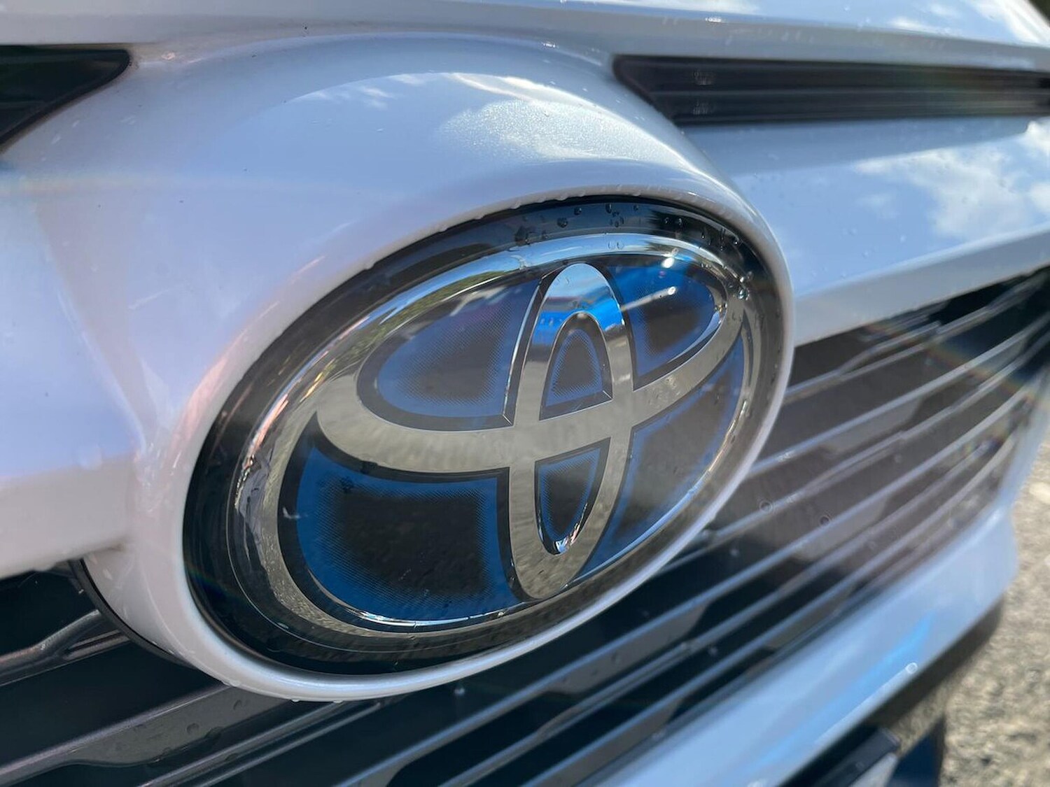 Used Toyota RAV4 2020 for sale - 76402425: Photo 32