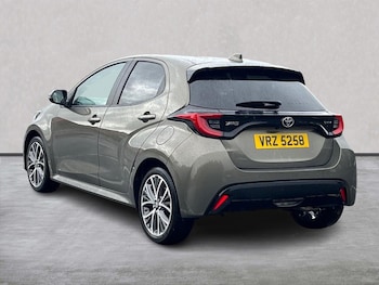 Used Toyota Yaris 2024 for sale - 79290097: Photo