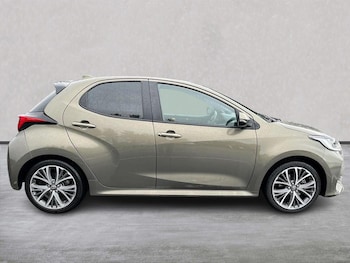 Used Toyota Yaris 2024 for sale - 79290097: Photo