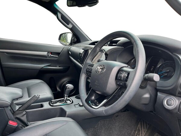 Used Toyota Hilux 2025 for sale - 75490515: Photo 15