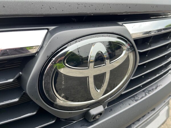 Used Toyota Hilux 2025 for sale - 75490515: Photo 32