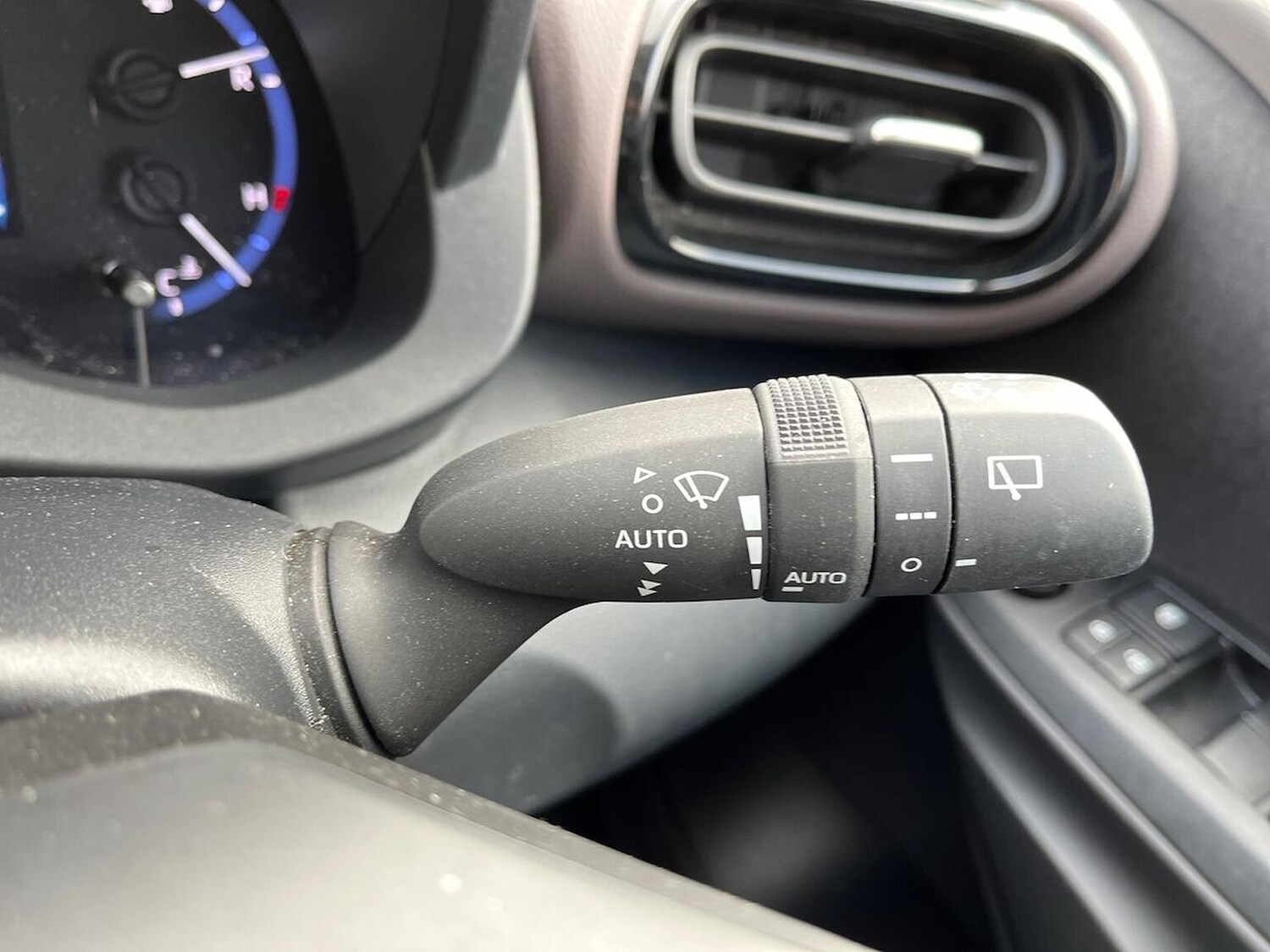 Used Toyota Yaris Cross 2024 for sale - 78193081: Photo 29