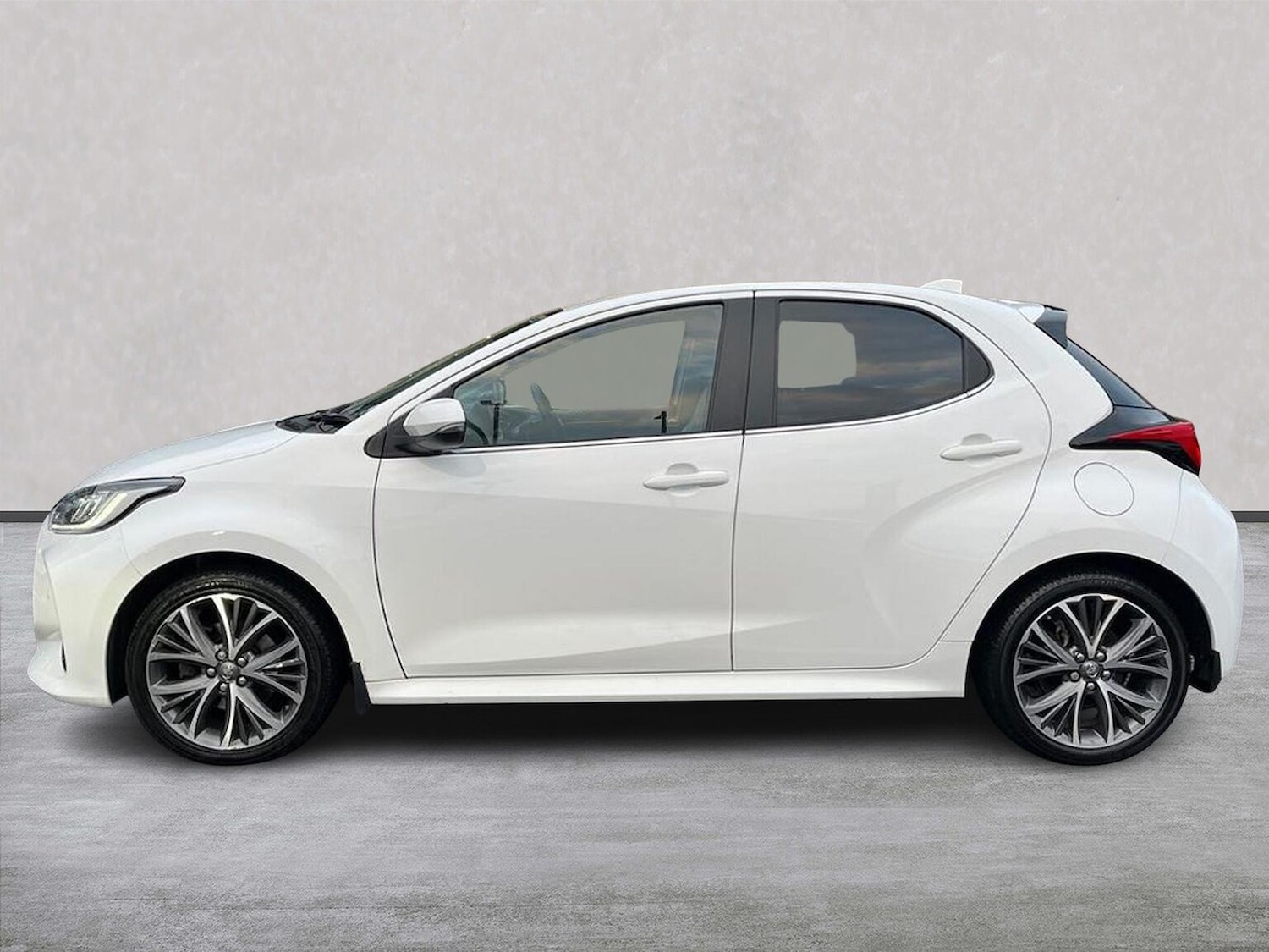 Used Toyota Yaris 2022 for sale - 77080871: Photo 19