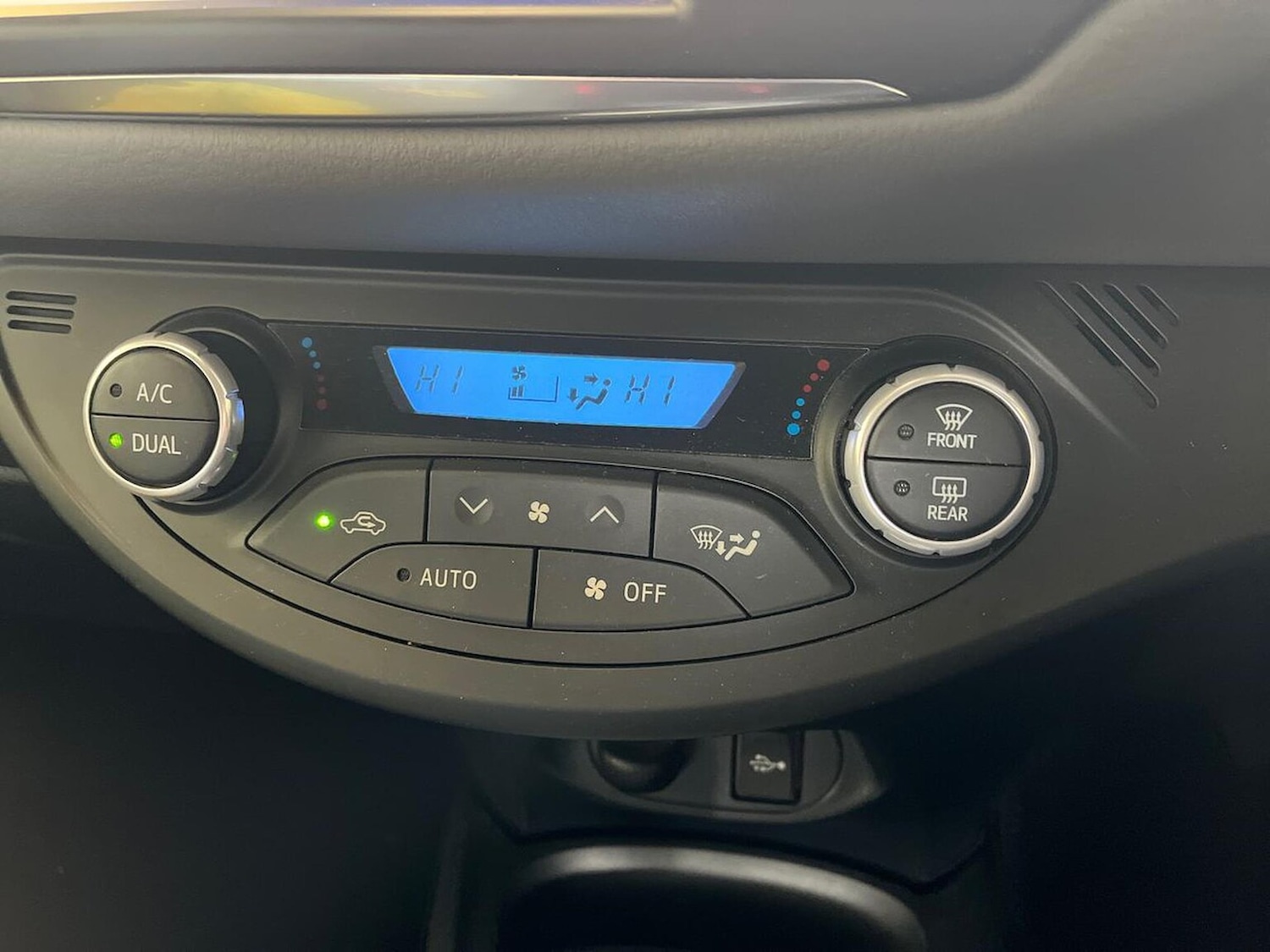 Used Toyota Yaris 2020 for sale - 76129054: Photo 12