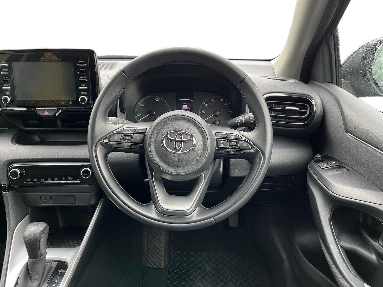 Used Toyota Yaris 2023 for sale - 78193071: Photo 11